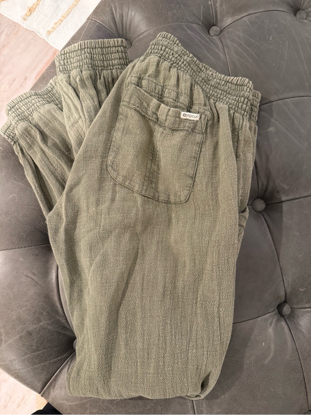 Ripped curl women’s linen joggers